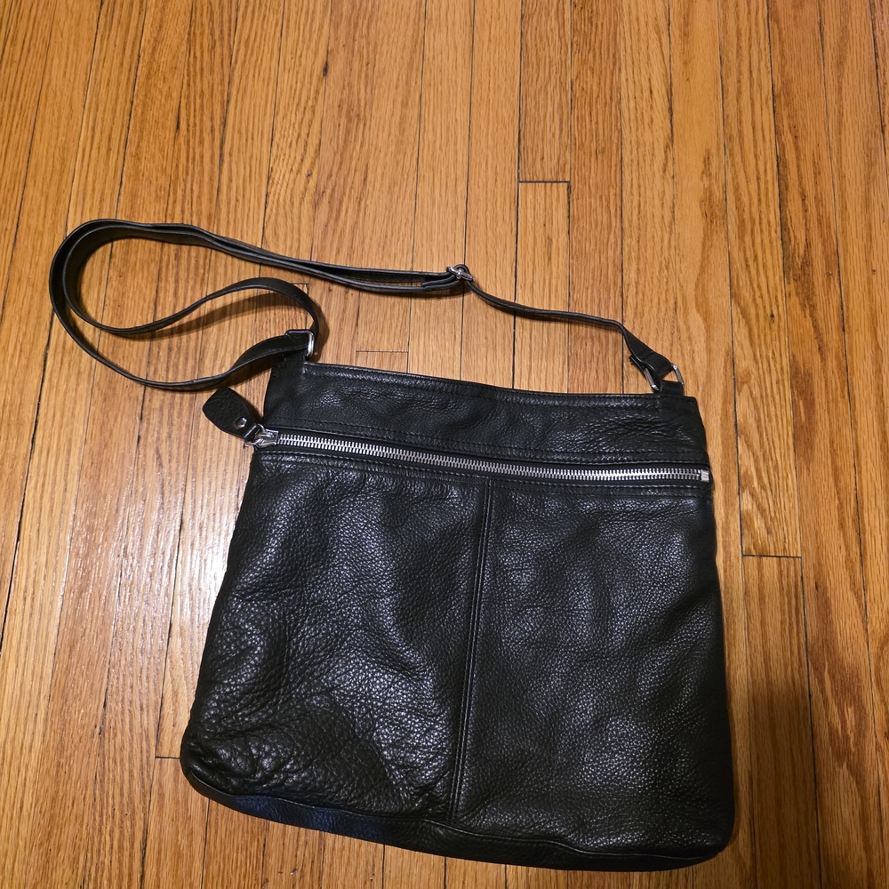 margot Black Leather Crossbody Shoulder Bag